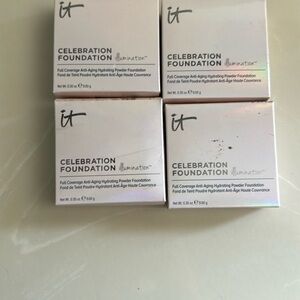IT Cosmetics Celebration Foundation Illumination {light}